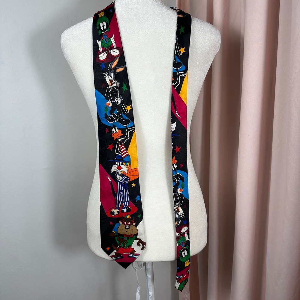 Vintage Looney Tunes Character Necktie Bugs Bunny Marvin Martian Taz Tie